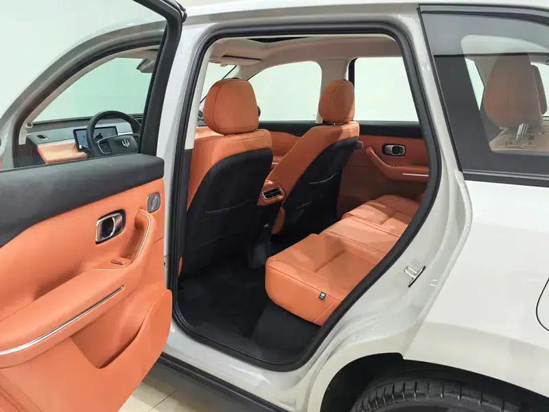 Leapmotor C10 2026 Range Extended Electric Vehicle 210 LiDAR Edition — миниатюра 19