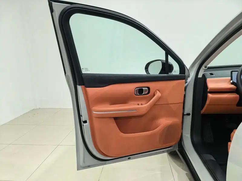 Leapmotor C10 2026 Range Extended Electric Vehicle 210 LiDAR Edition — миниатюра 20