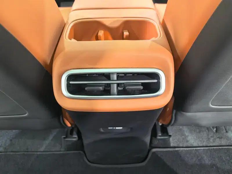 Leapmotor C10 2026 Range Extended Electric Vehicle 210 LiDAR Edition — миниатюра 10