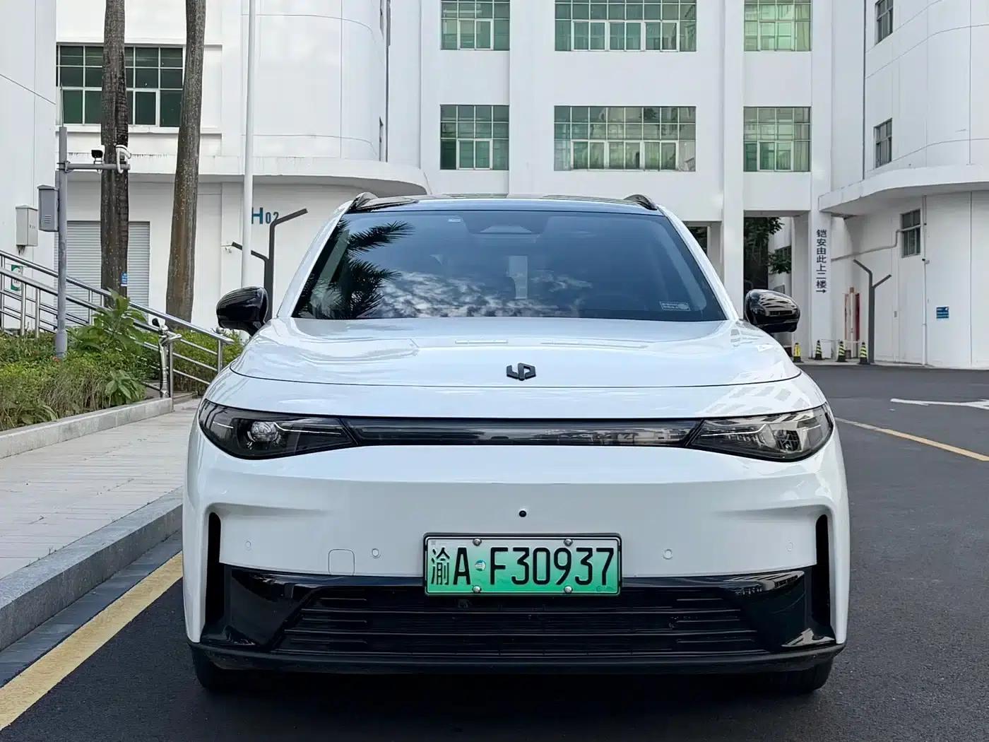 Leapmotor C10 2024 Model 210 Smart Edition — миниатюра 2