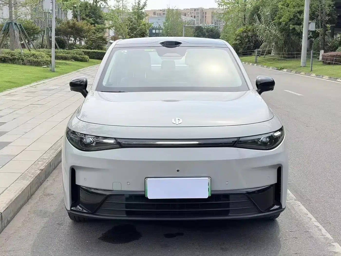 Leapmotor C10 2026 Model 605 LiDAR Edition — миниатюра 2