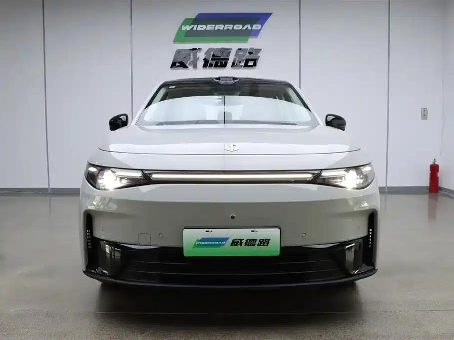 Leapmotor C10 2026 Model 605 LiDAR Edition — миниатюра 2