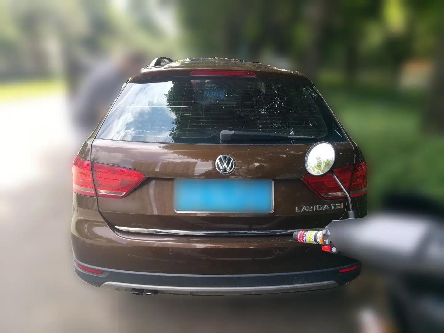 Volkswagen Cross Lavida 2014 1.4TSI DSG — миниатюра 5