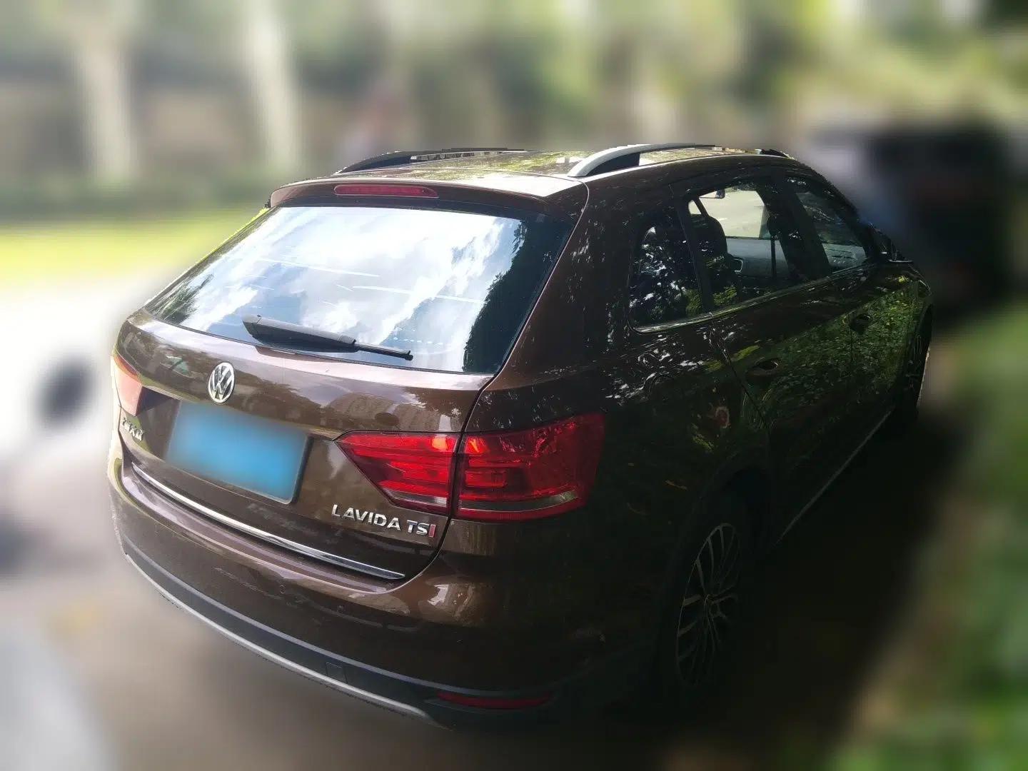Volkswagen Cross Lavida 2014 1.4TSI DSG — миниатюра 6