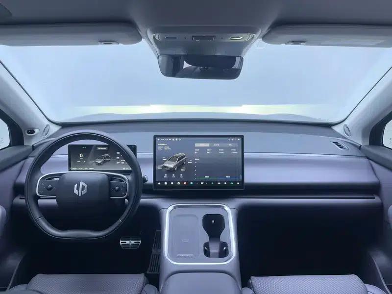 Leapmotor C16 2026 Range Extended Electric Vehicle, 280 LiDAR Smart Edition, 6-Seater — миниатюра 14