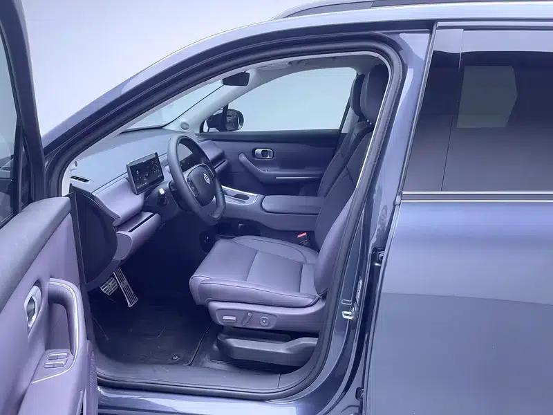Leapmotor C16 2026 Range Extended Electric Vehicle, 280 LiDAR Smart Edition, 6-Seater — миниатюра 17