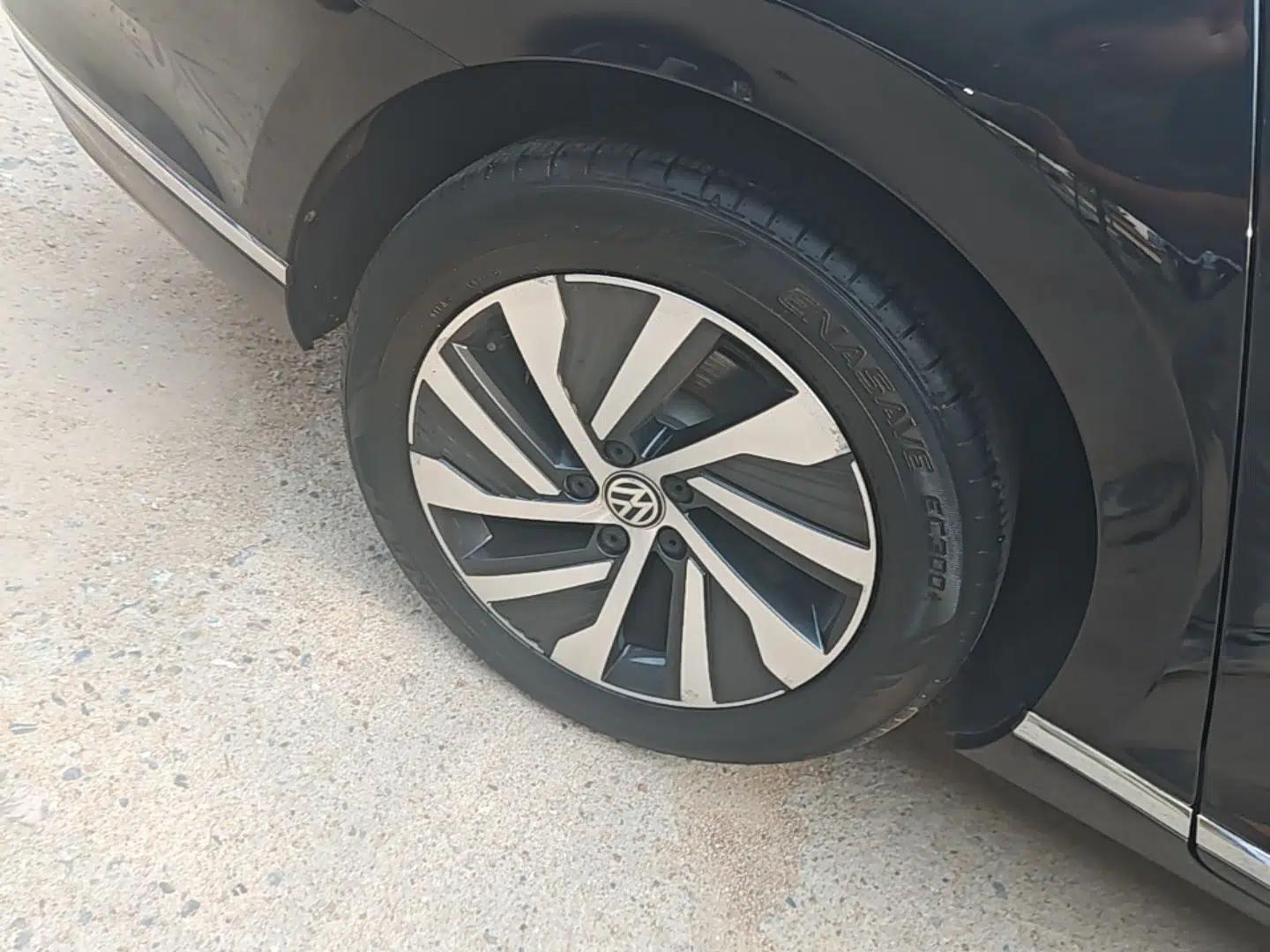 Volkswagen Magotan GTE Plug-in Hybrid 2020 GTE Luxury Model — миниатюра 11