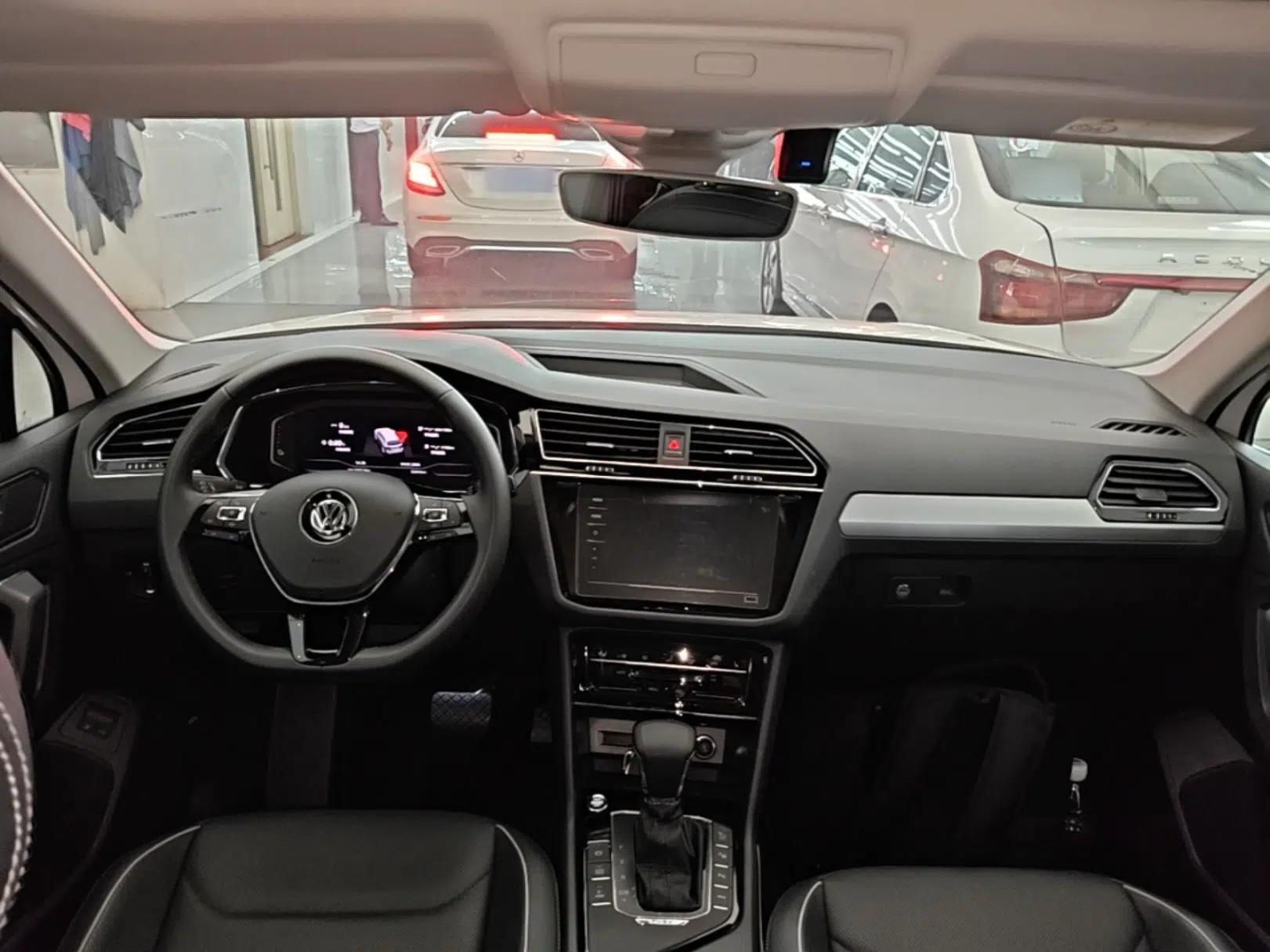 Volkswagen Tiguan L New Energy 2020 430 PHEV Plug-in Hybrid Flagship Edition — миниатюра 12