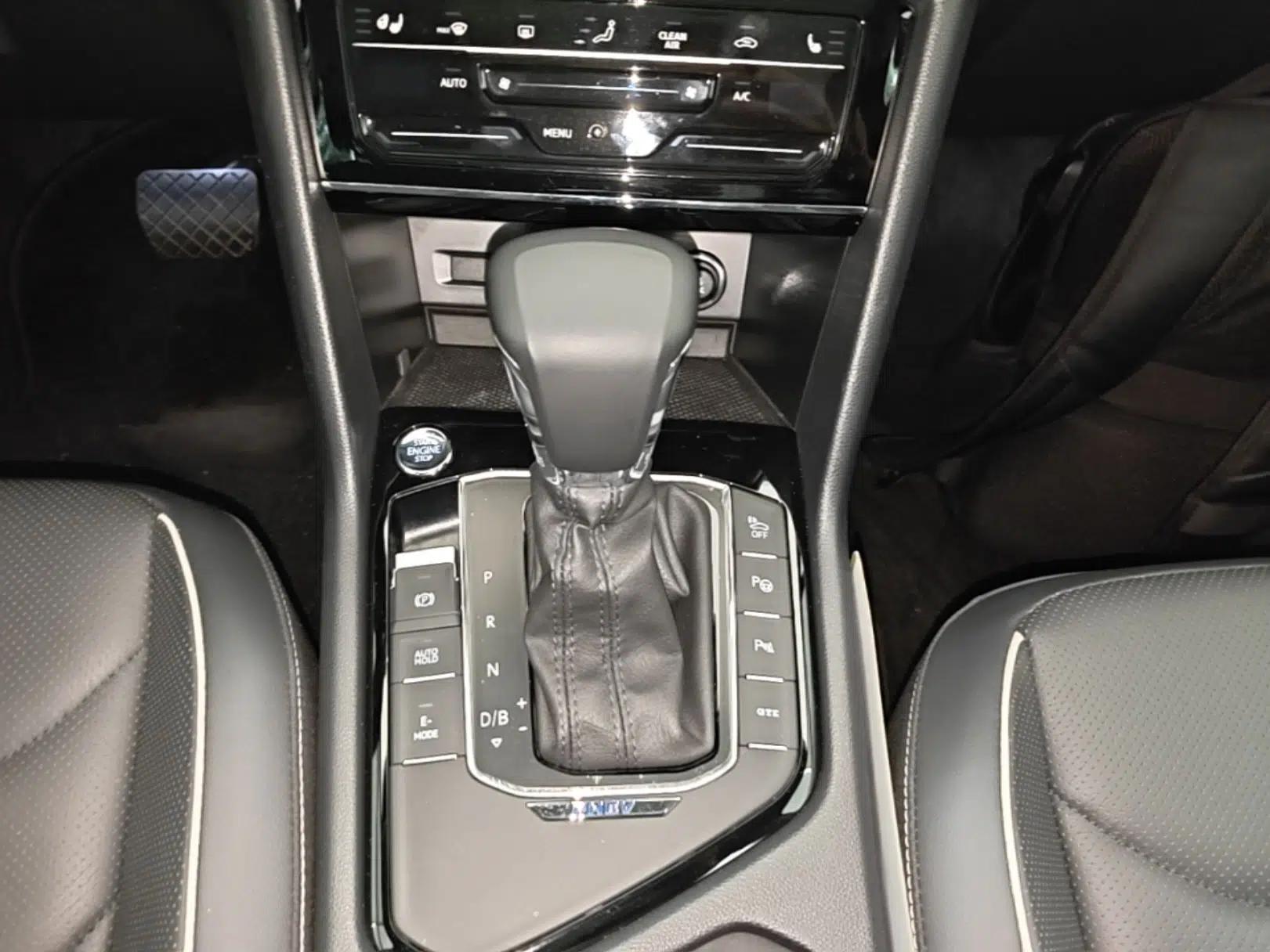 Volkswagen Tiguan L New Energy 2020 430 PHEV Plug-in Hybrid Flagship Edition — миниатюра 16