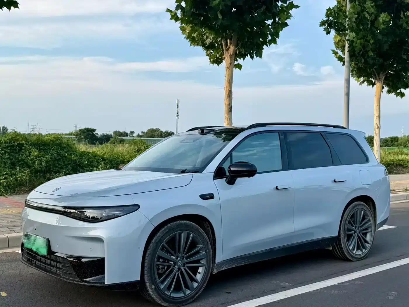 Leapmotor C16 2026 Extended Range, 280 LiDAR Smart Edition, 5-Seater — миниатюра 1
