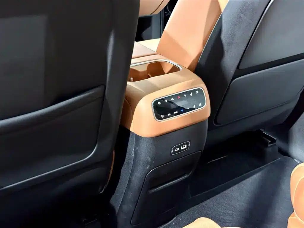 Leapmotor C16 2026 Extended Range 280 LiDAR Edition 6-Seater — миниатюра 14