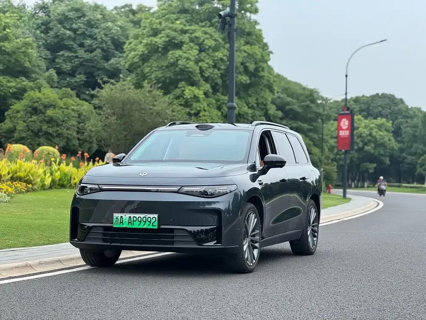 Leapmotor C16 2026 Pure Electric 630 LiDAR Edition 6-Seater — миниатюра 1