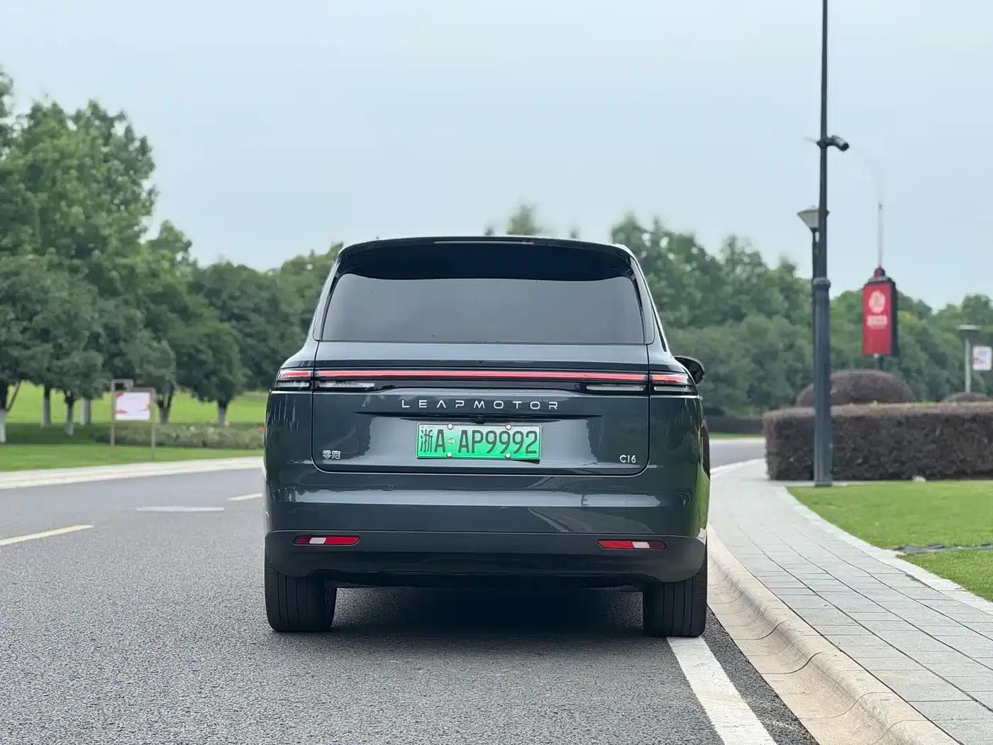 Leapmotor C16 2026 Pure Electric 630 LiDAR Edition 6-Seater — миниатюра 6