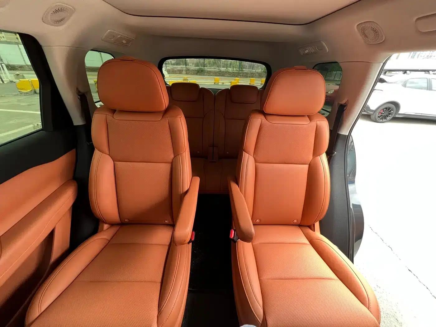 Leapmotor C16 2024 Range Extended 200 Premium Edition — миниатюра 7