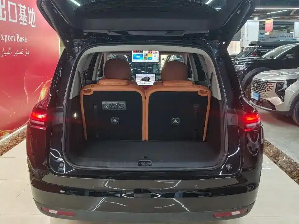 Leapmotor C16 2026 Extended Range, 280 LiDAR Smart Edition, 6-Seater — миниатюра 19