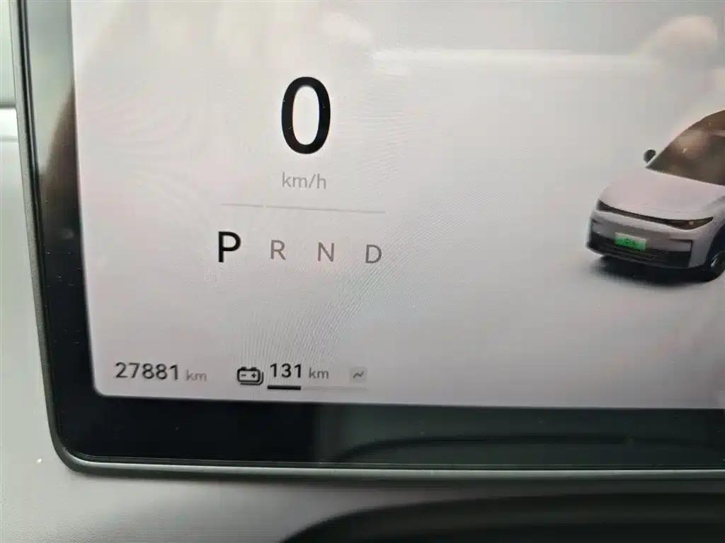 Leapmotor C16 2024 Pure Electric 520 Premium Edition — миниатюра 9