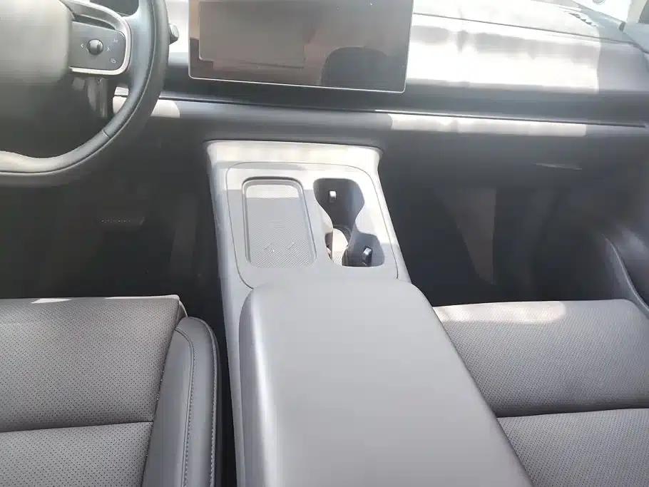 Leapmotor C16 2024 Range Extended 200 Premium Edition — миниатюра 16