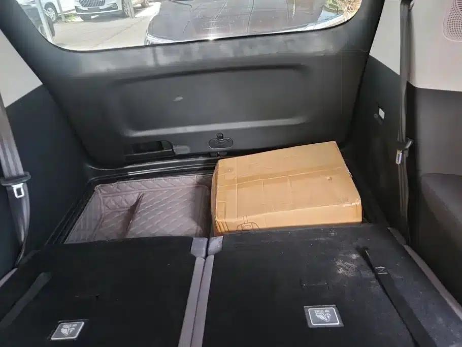 Leapmotor C16 2024 Range Extended 200 Premium Edition — миниатюра 4