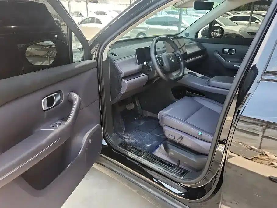 Leapmotor C16 2024 Range Extended 200 Premium Edition — миниатюра 7