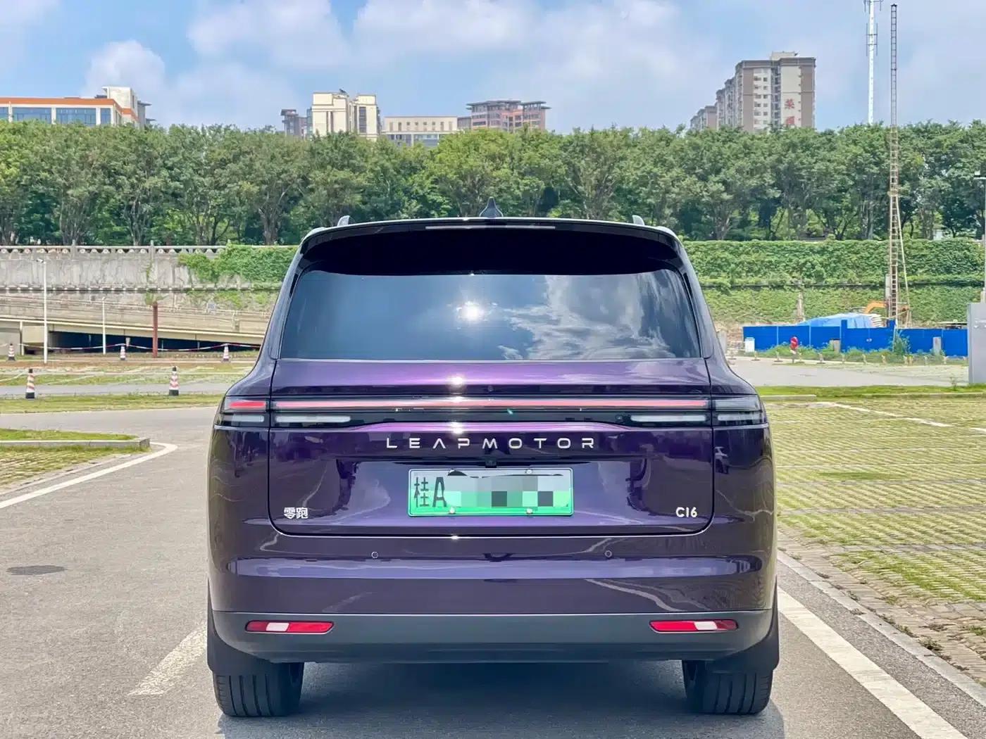 Leapmotor C16 2024 Range Extended 200 LiDAR Edition — миниатюра 4