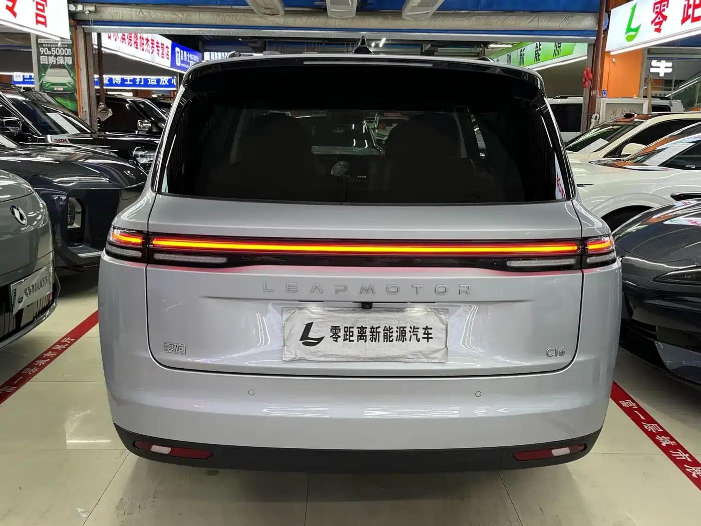 Leapmotor C16 2024 Range Extended 200 Premium Edition — миниатюра 5
