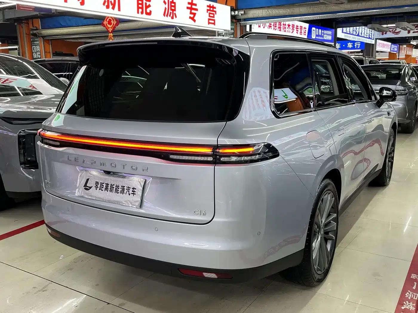 Leapmotor C16 2024 Range Extended 200 Premium Edition — миниатюра 6