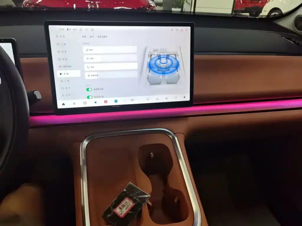 Leapmotor C16 2026 Pure Electric 630 LiDAR Smart Edition 6-Seater — миниатюра 13