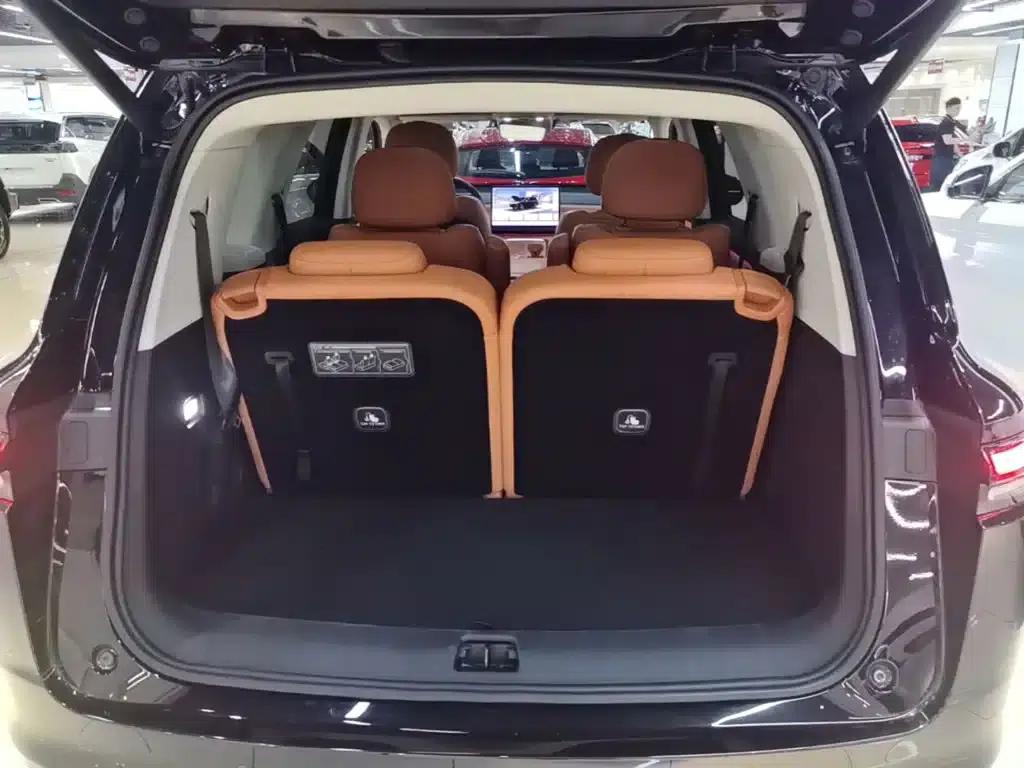 Leapmotor C16 2026 Pure Electric 630 LiDAR Smart Edition 6-Seater — миниатюра 19