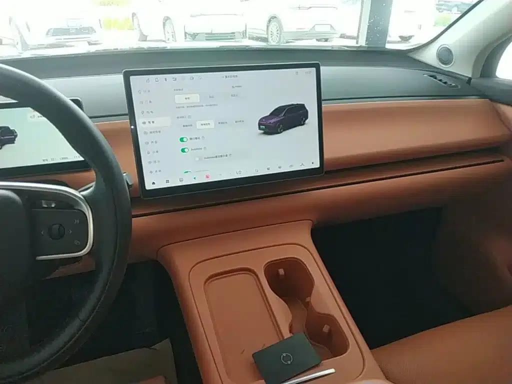Leapmotor C16 2024 Range Extended 200 LiDAR Edition — миниатюра 13