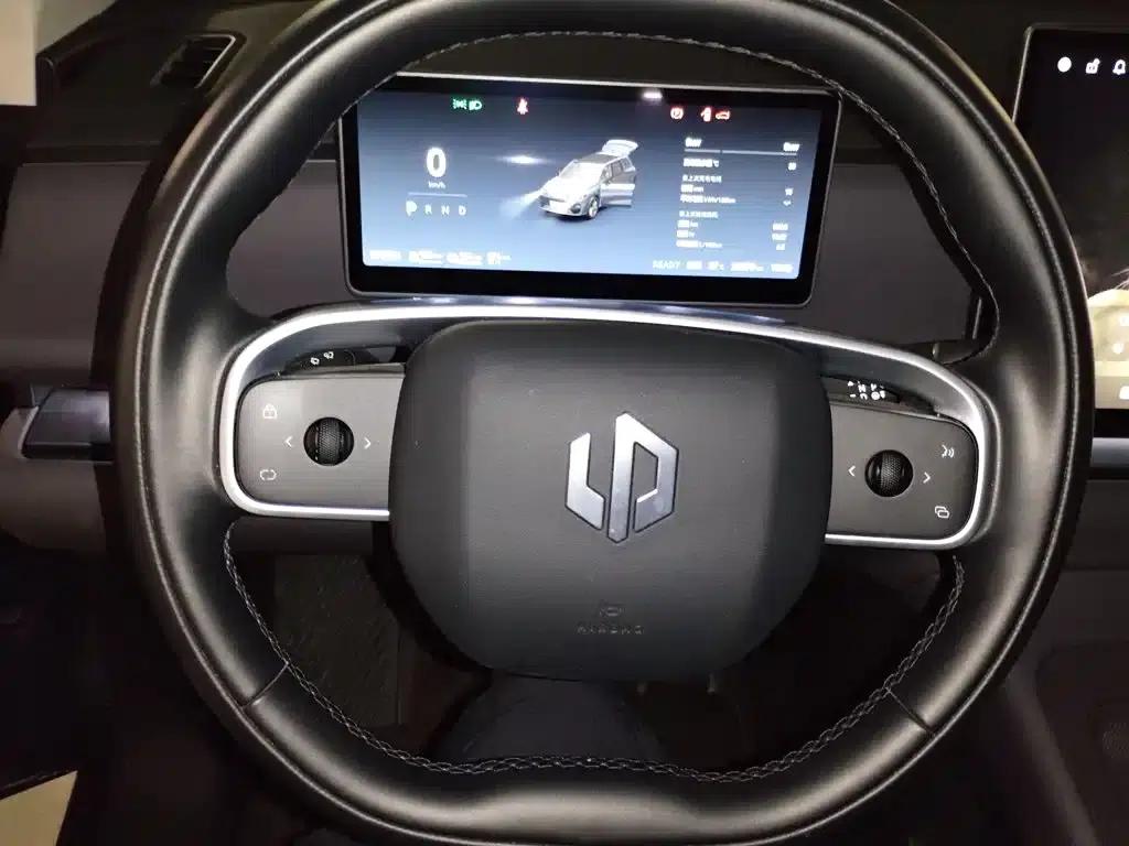 Leapmotor C16 2024 Range Extended 200 Premium Edition — миниатюра 8