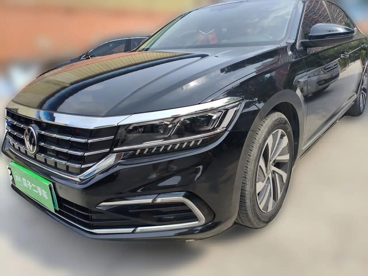 Volkswagen Passat New Energy 2020 430 PHEV Hybrid Luxury Edition China VI Standard — миниатюра 1