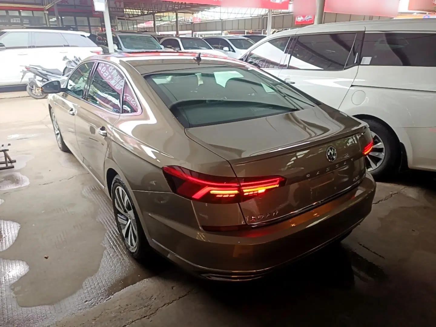 Volkswagen Passat New Energy 2019 430 PHEV Hybrid Luxury Edition — миниатюра 4