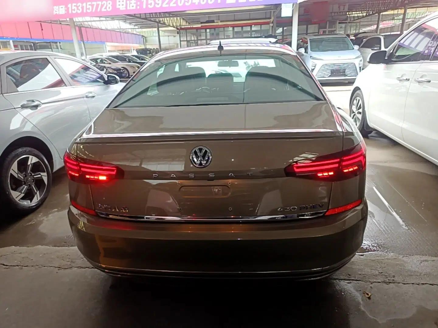 Volkswagen Passat New Energy 2019 430 PHEV Hybrid Luxury Edition — миниатюра 5