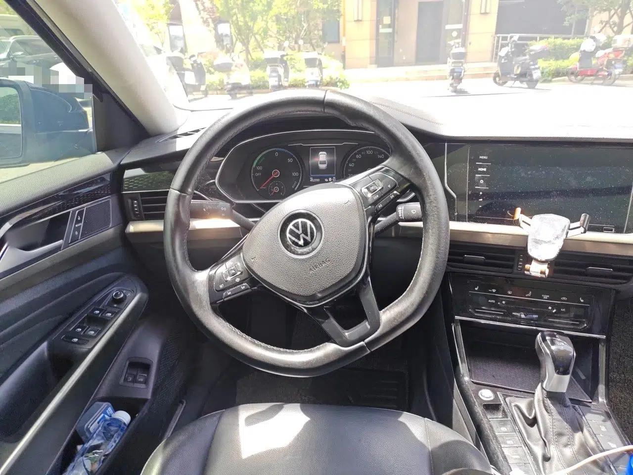 Volkswagen Passat New Energy 2020 430 PHEV Hybrid Elite Edition China VI Standard — миниатюра 10