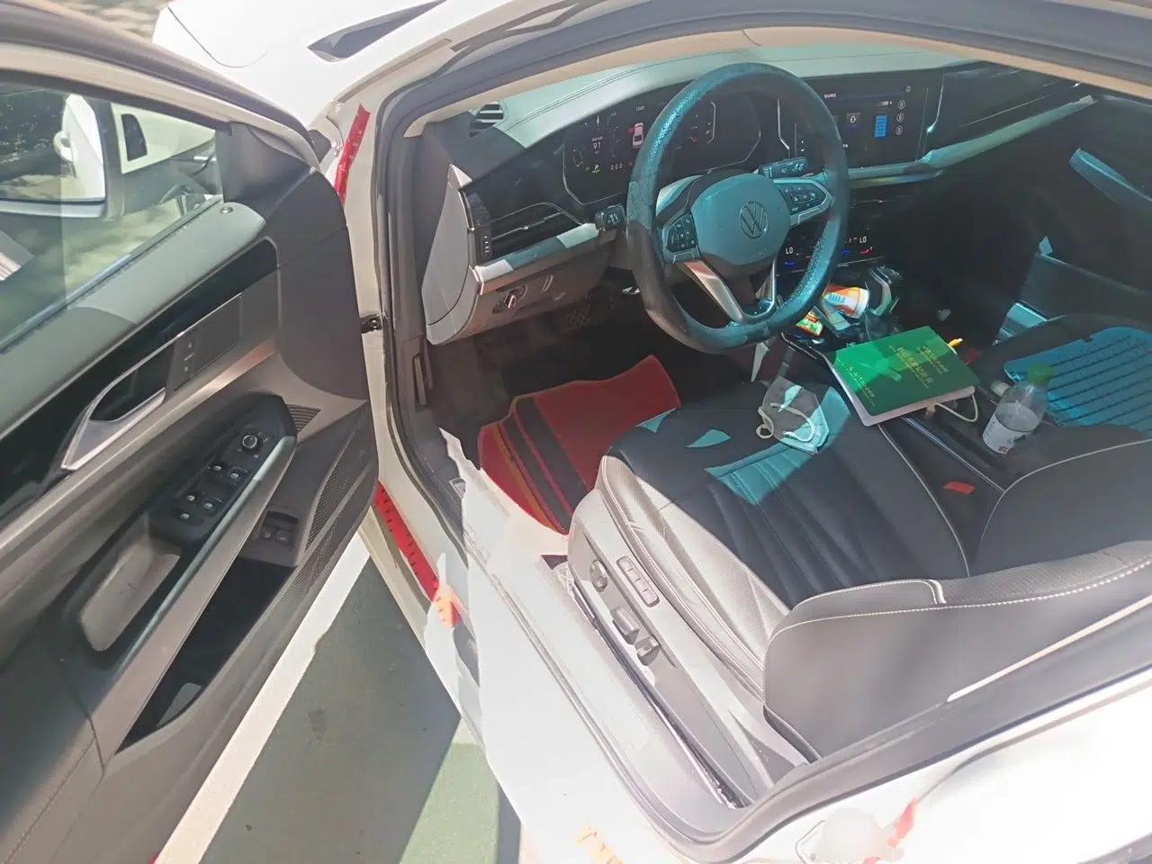 Volkswagen Passat New Energy 2022 430 PHEV Hybrid Luxury Edition — миниатюра 16