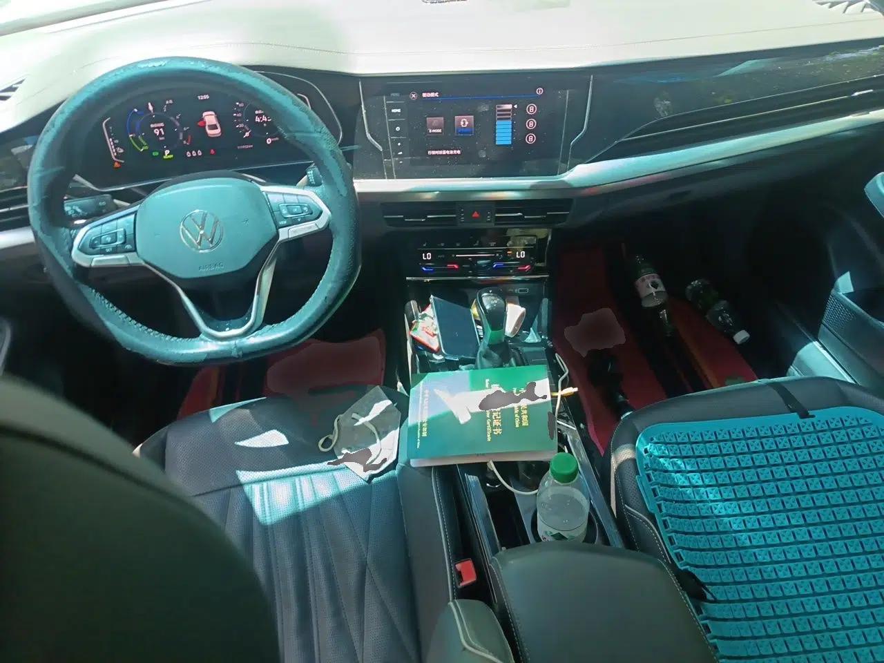 Volkswagen Passat New Energy 2022 430 PHEV Hybrid Luxury Edition — миниатюра 9