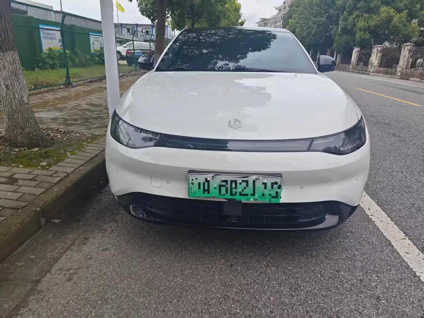 Leapmotor C01 2022 Rear-Wheel Drive Standard Range Edition — миниатюра 2