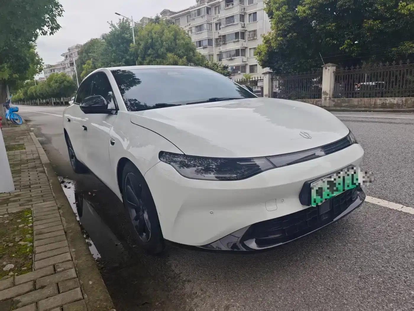 Leapmotor C01 2022 Rear-Wheel Drive Standard Range Edition — миниатюра 3
