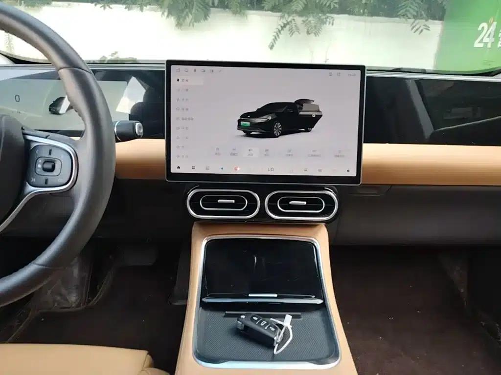 Leapmotor C01 2024 Pure Electric 525 Smart Edition — миниатюра 13