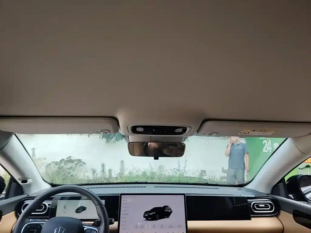 Leapmotor C01 2024 Pure Electric 525 Smart Edition — миниатюра 18