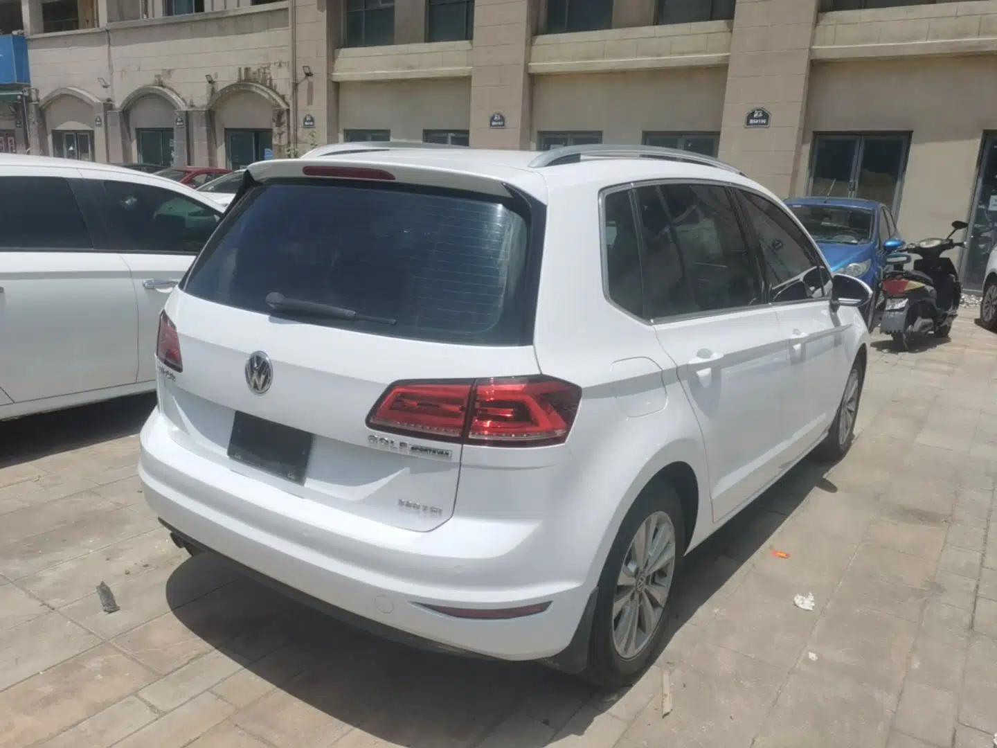 Volkswagen Golf Sportsvan 2016 230TSI Automatic Trend Edition — миниатюра 6