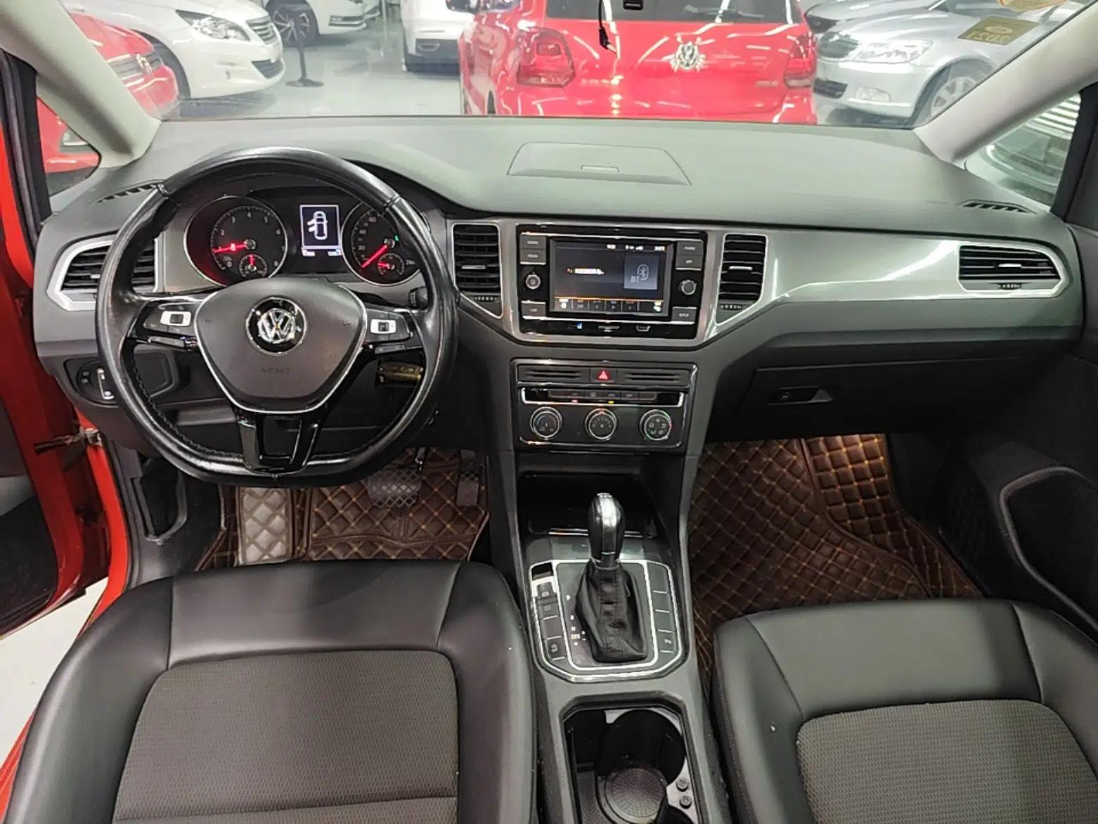 Volkswagen Golf Sportsvan 2018 230TSI Automatic Trend Edition — миниатюра 15