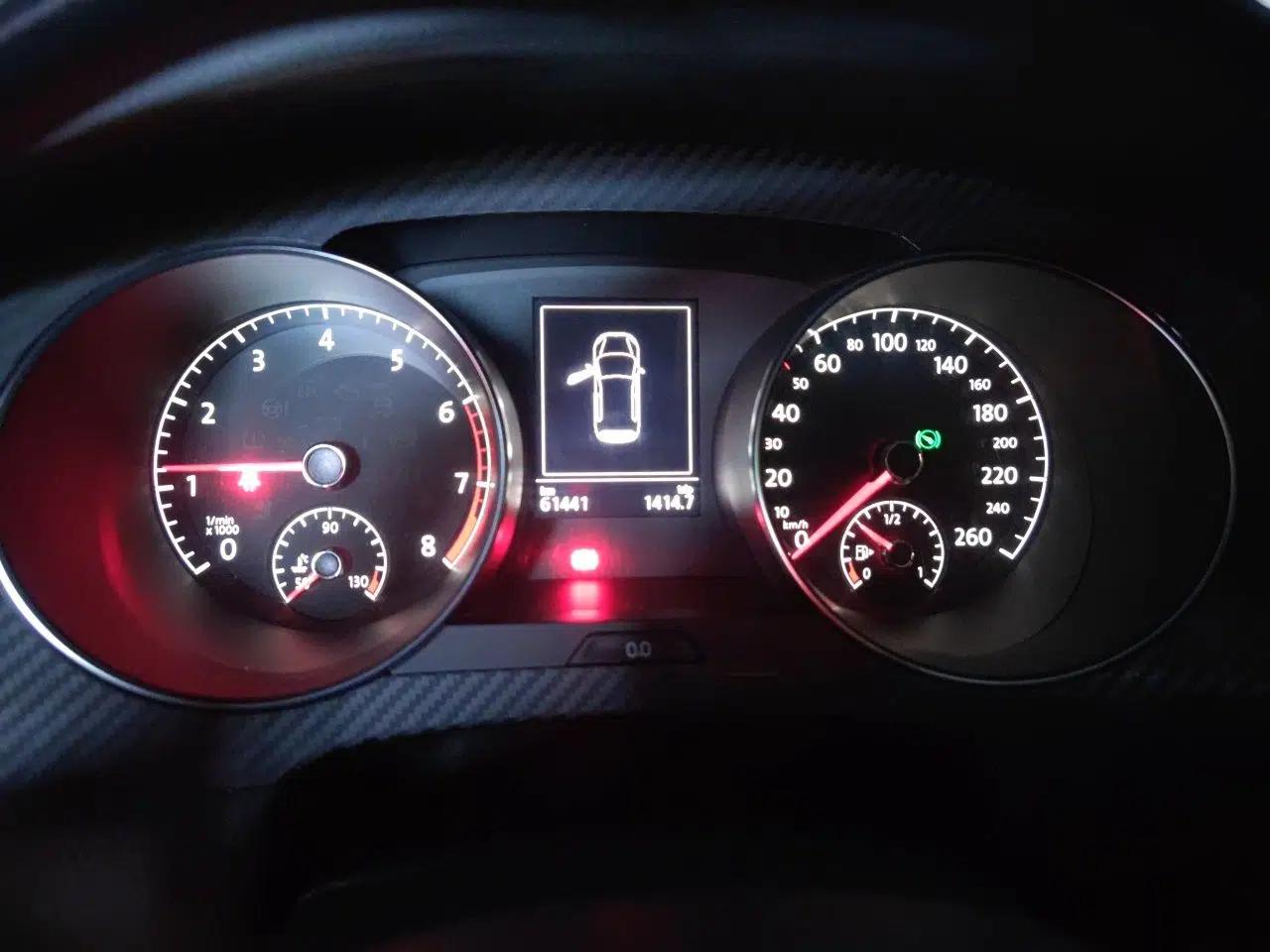 Volkswagen Golf Sportsvan 2018 280TSI Automatic Luxury Model — миниатюра 11