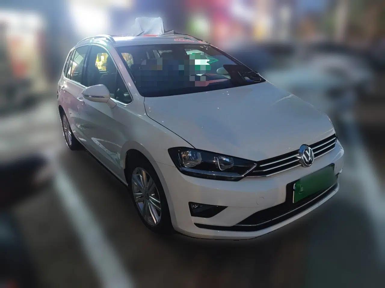 Volkswagen Golf Sportsvan 2018 280TSI Automatic Luxury Model — миниатюра 3