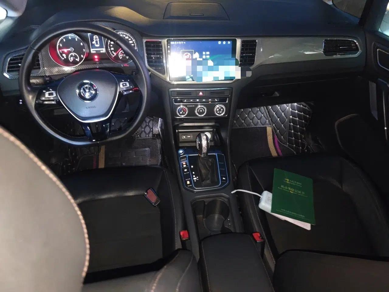 Volkswagen Golf Sportsvan 2018 280TSI Automatic Luxury Model — миниатюра 9
