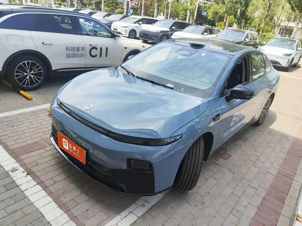 Leapmotor B01 2025 Model 550 LiDAR Edition — миниатюра 1