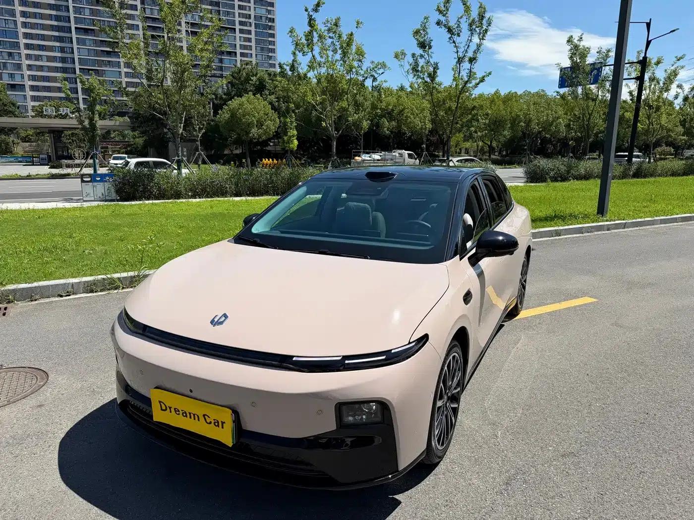 Leapmotor B01 2025 Model 550 LiDAR Edition — миниатюра 1