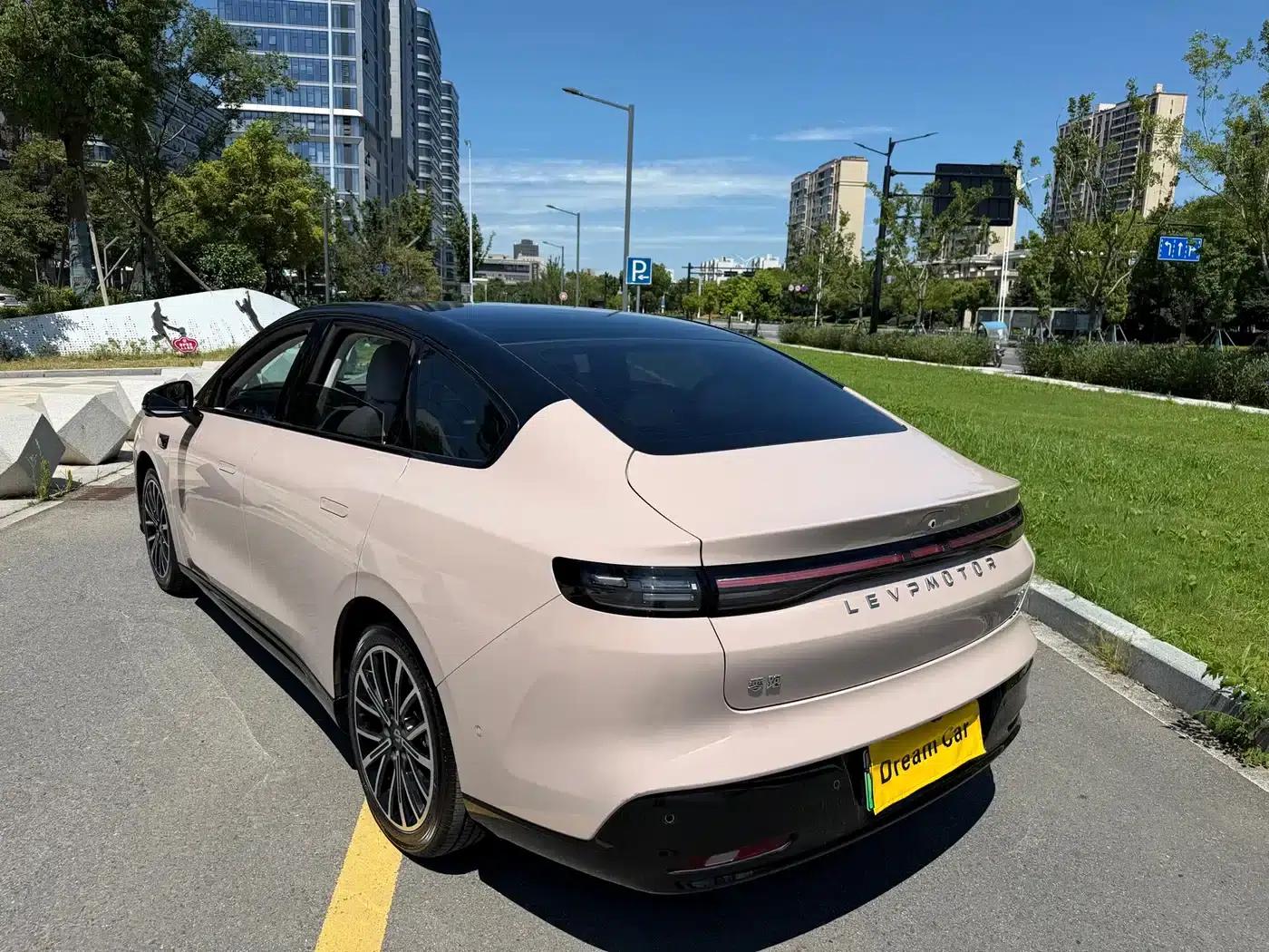 Leapmotor B01 2025 Model 550 LiDAR Edition — миниатюра 6