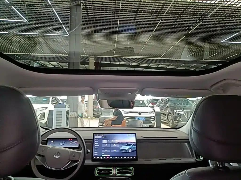 Leapmotor B01 2025 Model 550 LiDAR Edition — миниатюра 18