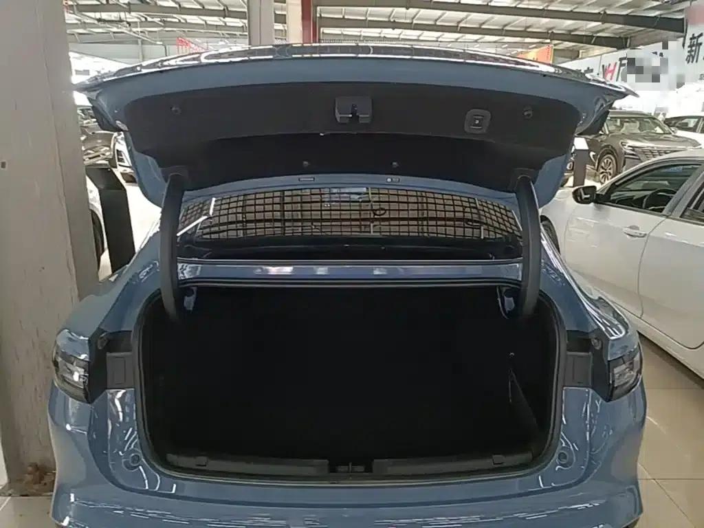 Leapmotor B01 2025 Model 550 LiDAR Edition — миниатюра 19